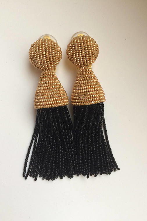 काली and Gold Short Beaded Tassel Clip-On Earrings
