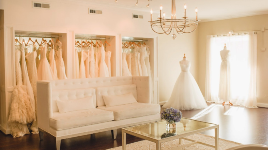 अलबामा: Ivory and White Bridal Boutique 