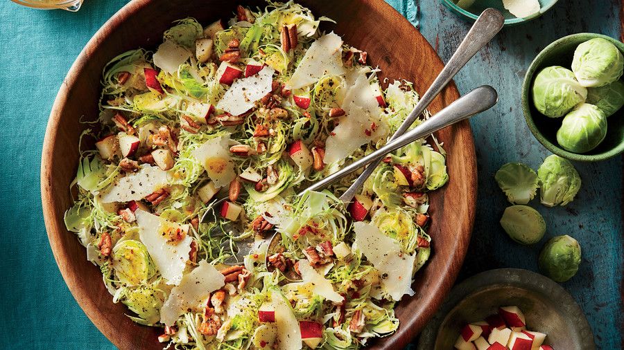 Bryssel Sprout Slaw with Apples and Pecans
