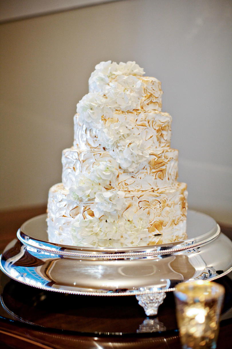 Pirított Meringue Wedding Cake