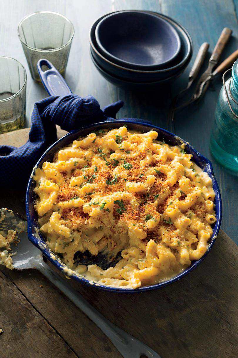 Serpenyő Mac and Cheese with Crispy Breadcrumbs