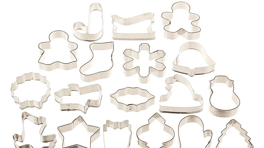 Wilton Holiday 18 pc Metal Cookie Cutter Set
