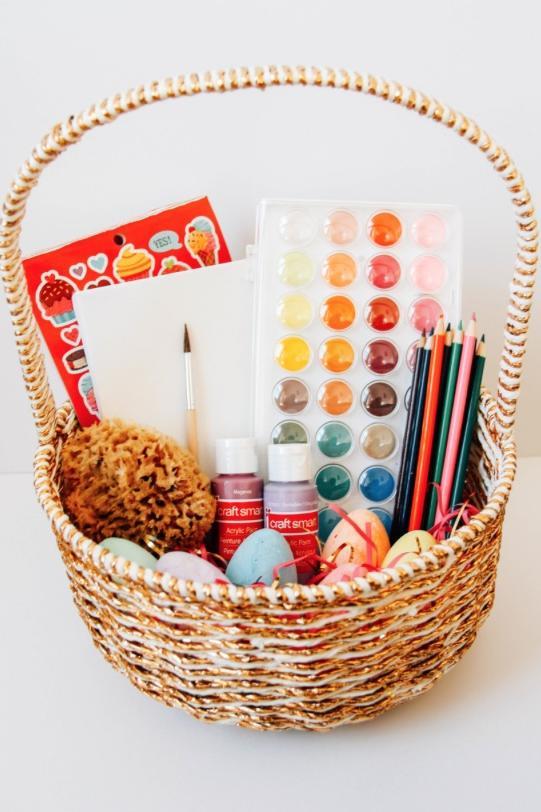 आधुनिक Easter Basket for The Young Artist