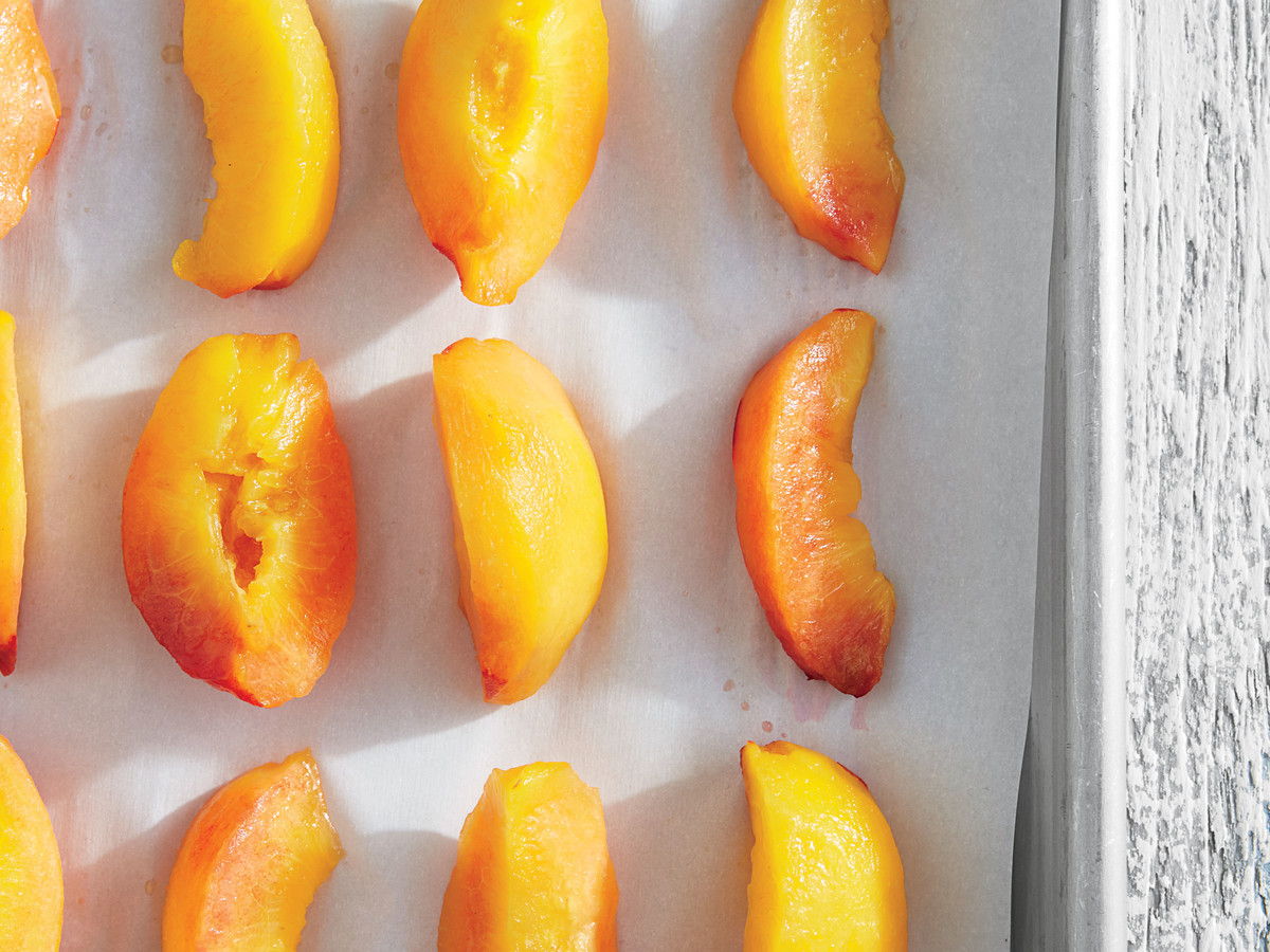 Sütés Sheet Freezing Peaches