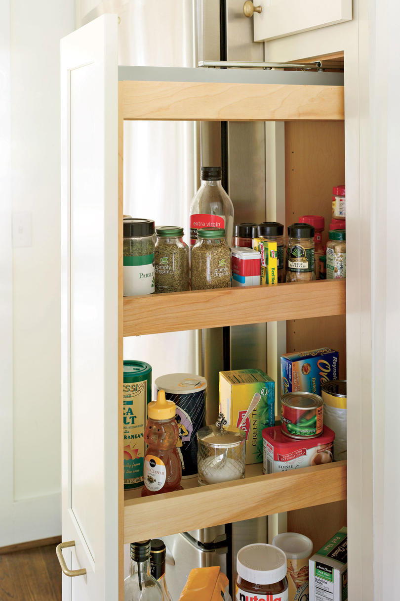 ख्वाब Kitchen Design Ideas: Cabinet Storage