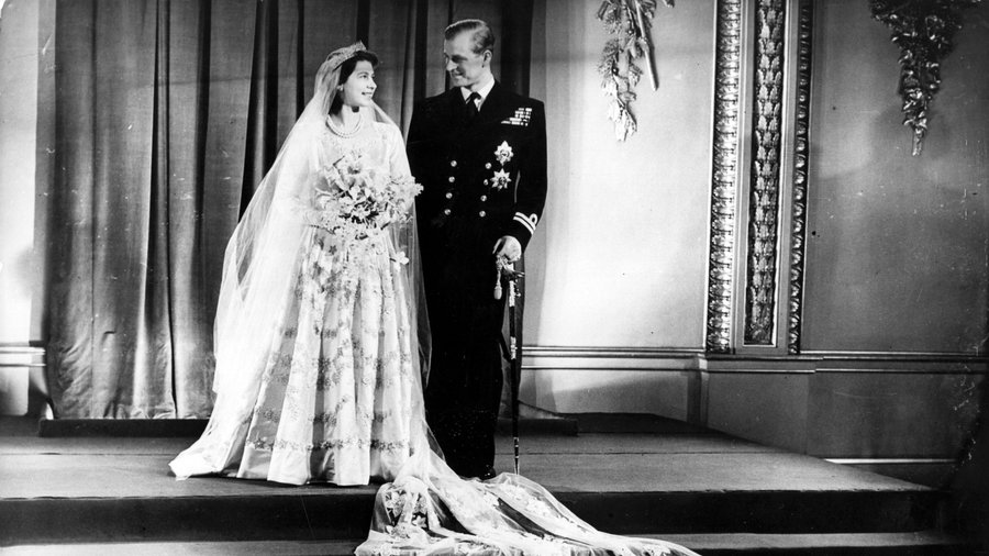 Princeza Elizabeth and Philip Mountbatten, Duke of Edinburgh