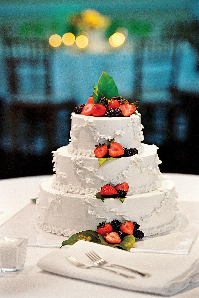 बेरी Wedding Cake