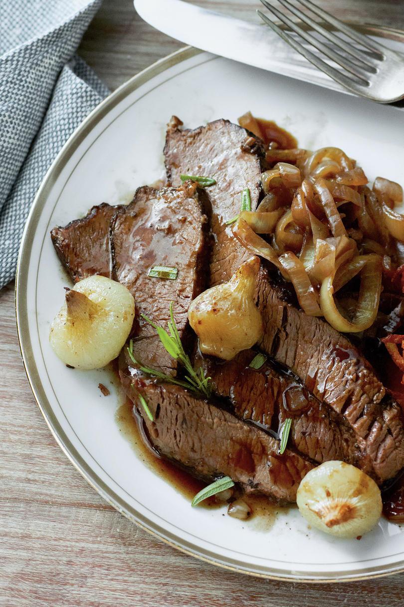Punainen Wine-Braised Brisket with Caramelized Onions