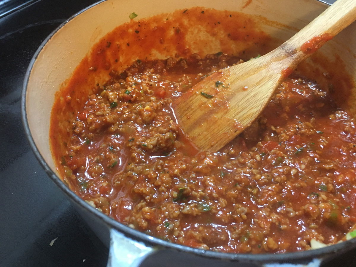 Gyors and Easy Spaghetti Bolognese