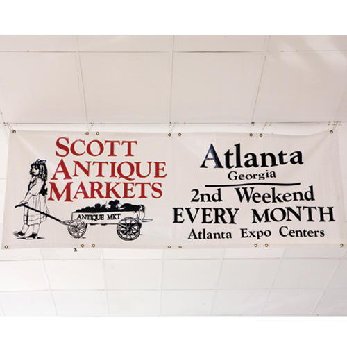 एडी Shops Atlanta's Scott Market