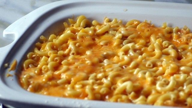 धीरे Cooker Mac and Cheese