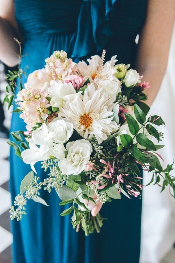 Vjenčanje Flowers with Family Significance