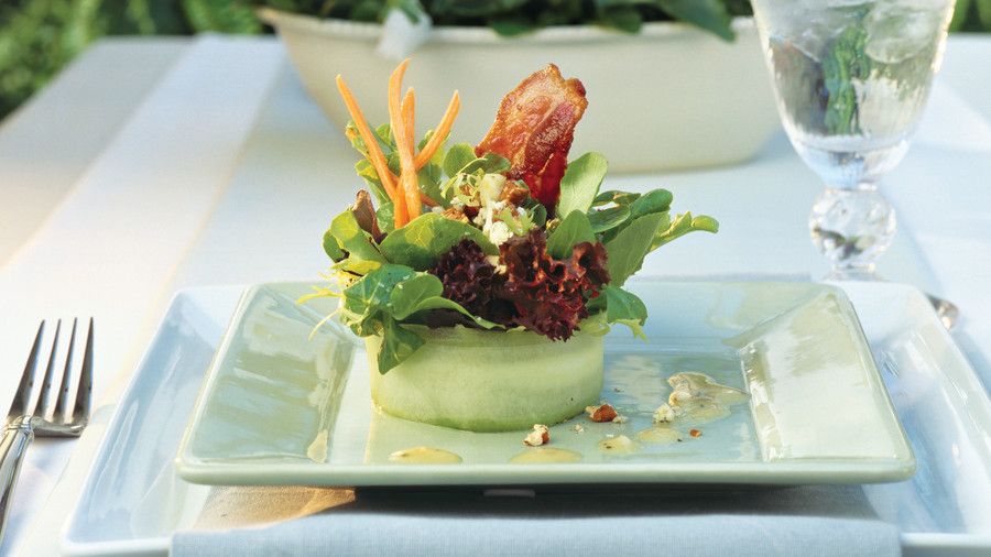 बेकन-नीला Cheese Salad With White Wine Vinaigrette