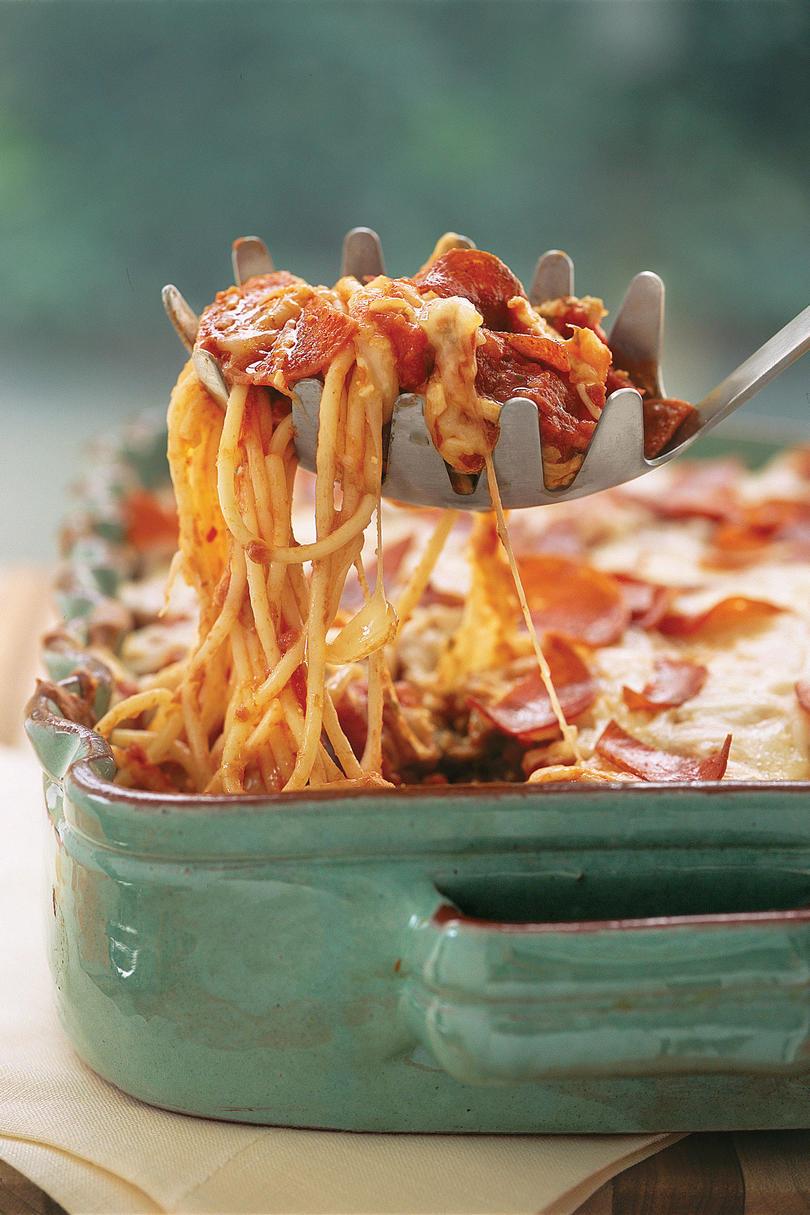 आसान Pasta Recipes: Pizza Spaghetti Casserole