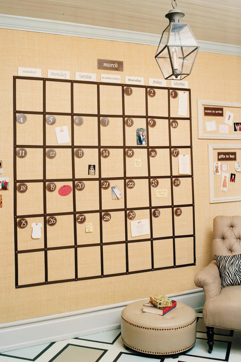 चरण 4 Wall Calendar