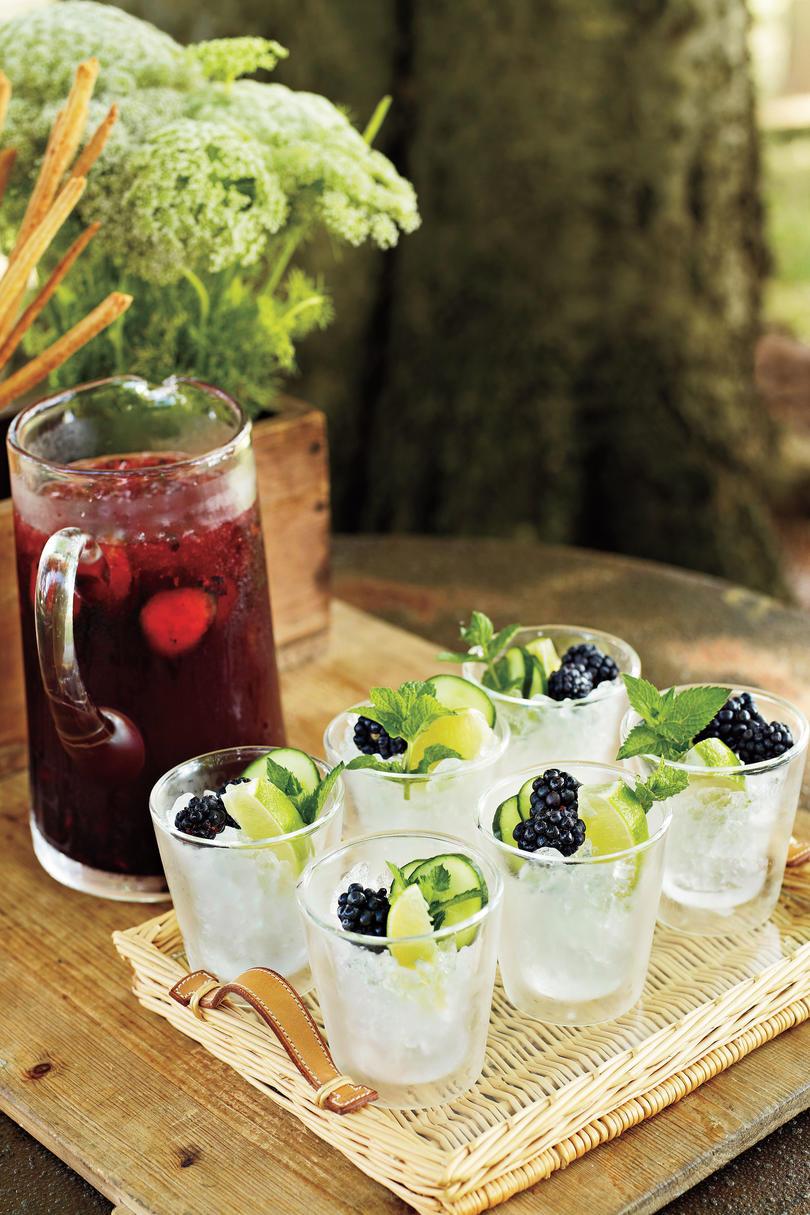 Puncs and Cocktail Summer Drink Recipes: Blackberry Cocktail