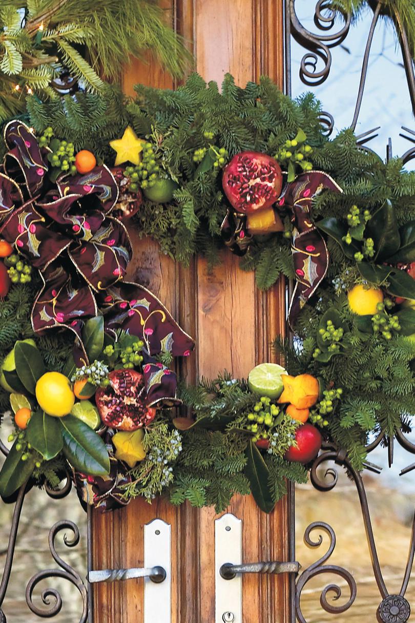 Božić Decorating Ideas: TWo-Piece Wreath