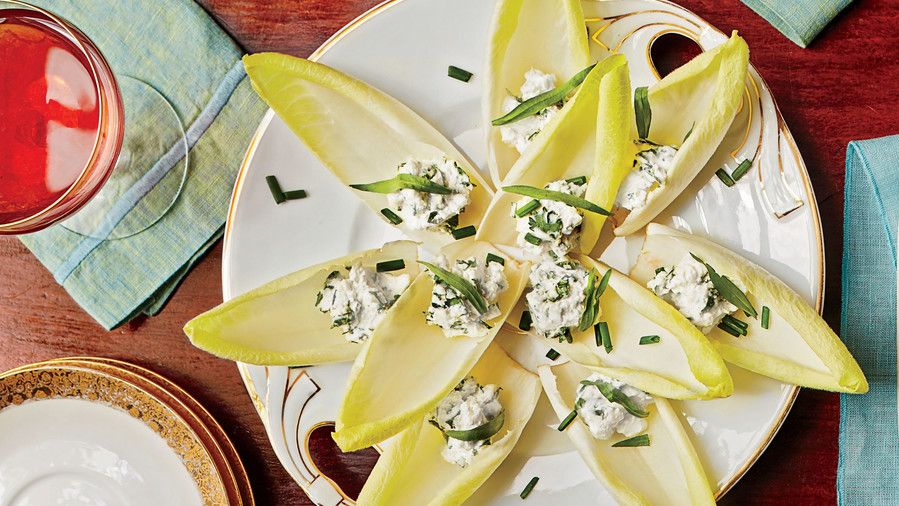 भरवां Endive with Herbed Goat Cheese