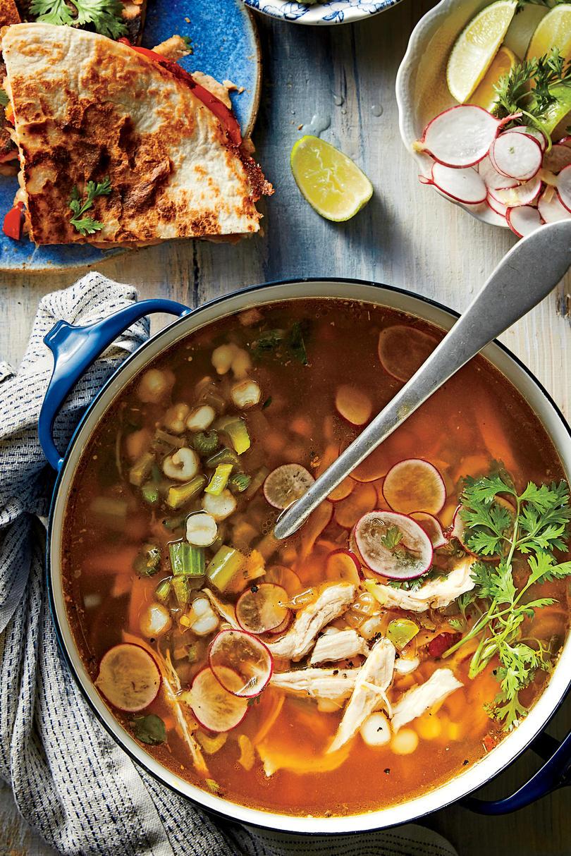 हरा Chile-Turkey Soup with Hominy 