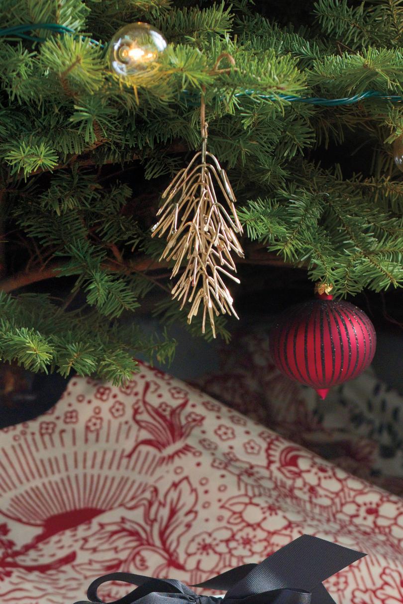 स्वर्ण Pinecone Christmas Ornaments