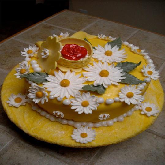 Cvijet Covered Derby Hat Cake