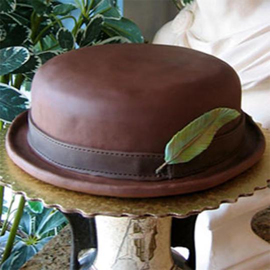 Polucilindar Derby Hat Cake