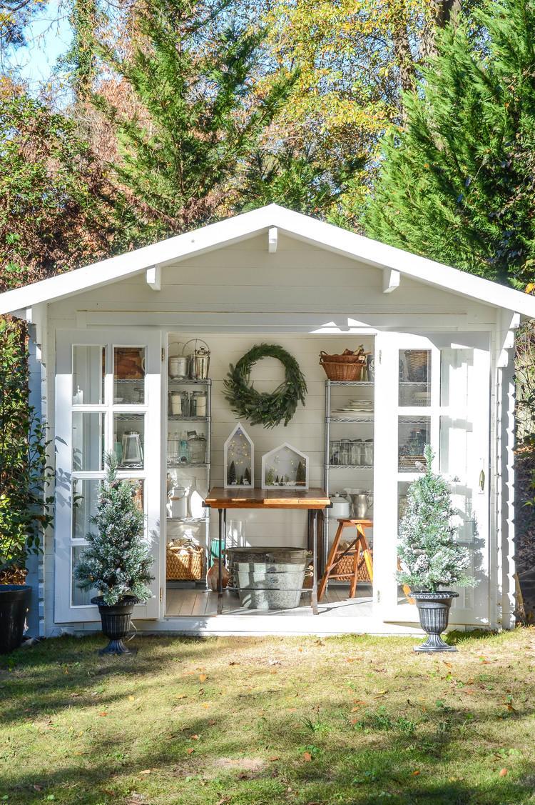 सफेद French Door Shed