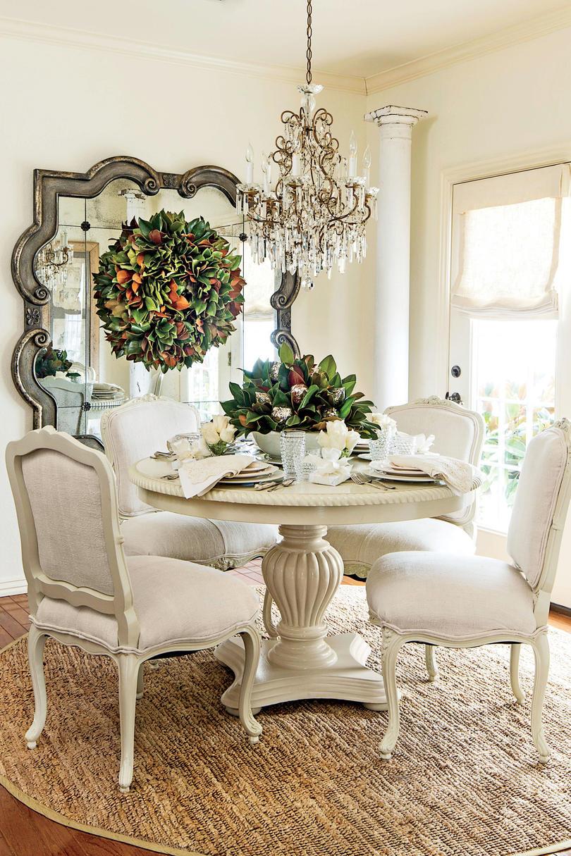 सफेद Magnolia Dining Room